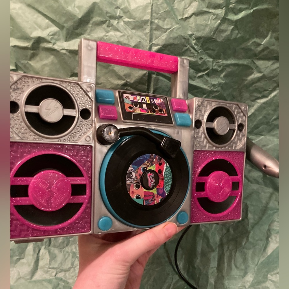 B1G2 - LOL Surprise Boombox Remix Toy - Buy 1, Get 2 FREE